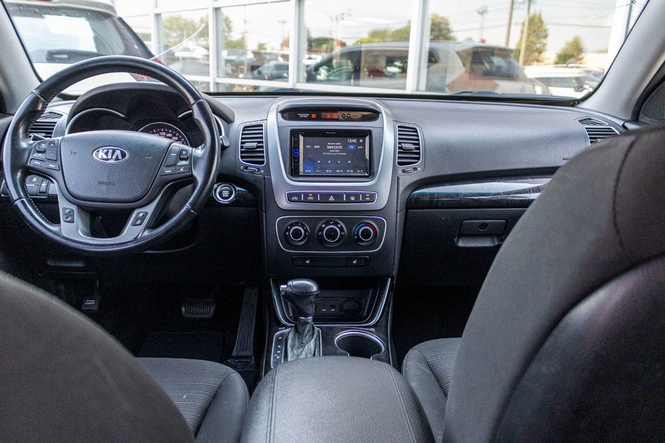 2014 Kia Sorento LX V6 AWD NOIR NO CARFAX CLAIM