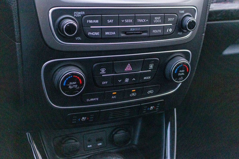 Kia Sorento SX V6 AWD CUIR TOIT NAVI 2015 7 PASSAGERS