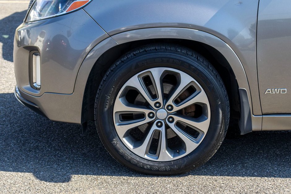 Kia Sorento SX V6 AWD CUIR TOIT NAVI 2015 7 PASSAGERS