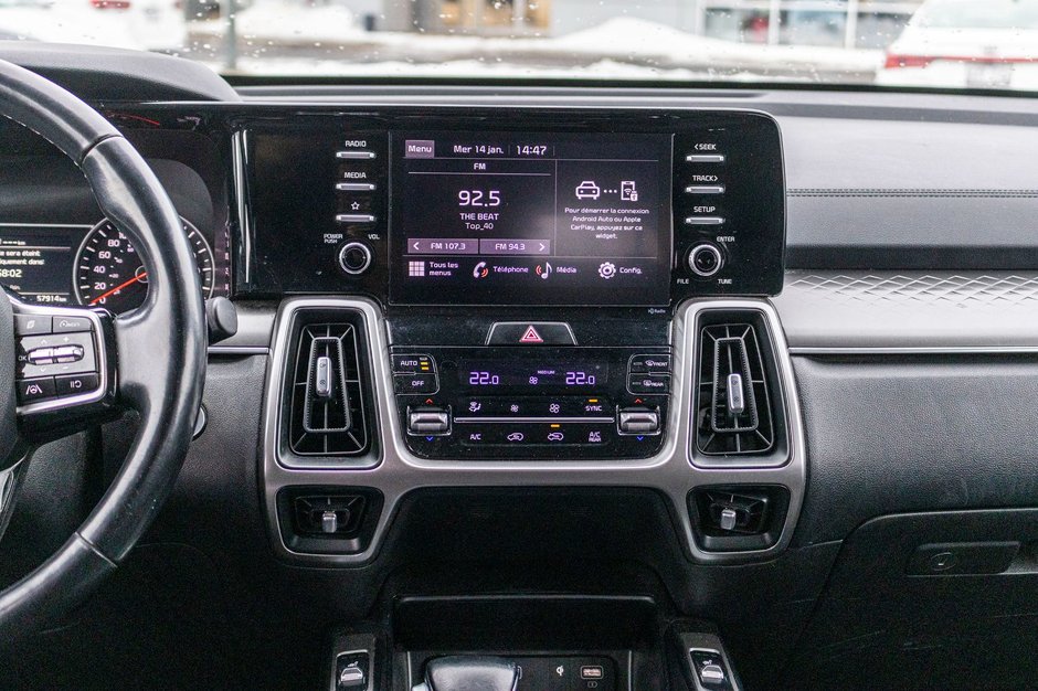 2022 Kia SORENTO LX 2.5L AWD (PREM PAINT) LX PREMIUM AWD 7 PASSAGERS 1 OWNER NO CARFAX CLAIM