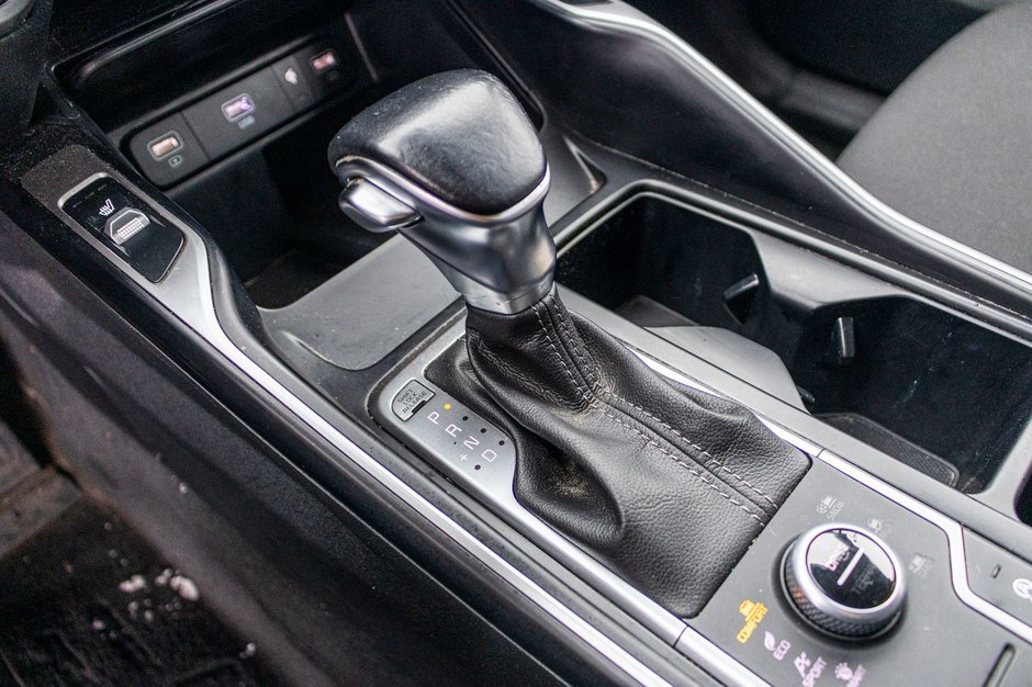 2022 Kia SORENTO LX 2.5L AWD (PREM PAINT) LX PREMIUM AWD 7 PASSAGERS 1 OWNER NO CARFAX CLAIM