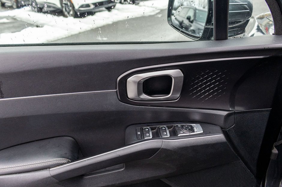 2022 Kia SORENTO LX 2.5L AWD (PREM PAINT) LX PREMIUM AWD 7 PASSAGERS 1 OWNER NO CARFAX CLAIM