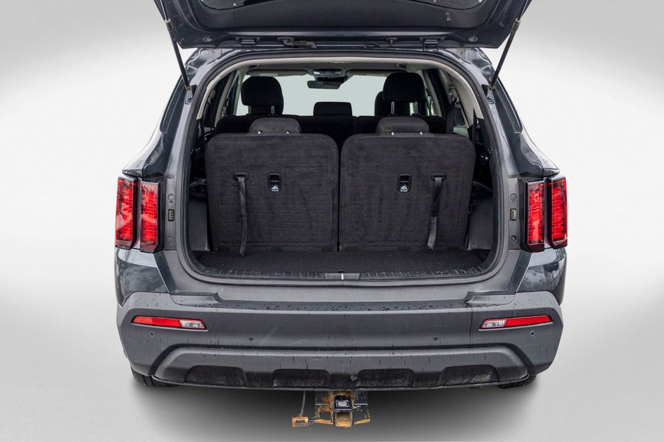 2022 Kia SORENTO LX 2.5L AWD (PREM PAINT) LX PREMIUM AWD 7 PASSAGERS 1 OWNER NO CARFAX CLAIM