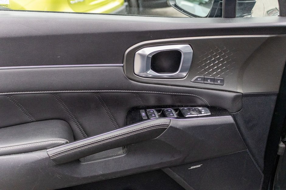 2023 Kia Sorento SX AWD 6 PASSAGERS NEW WINDSHIELD