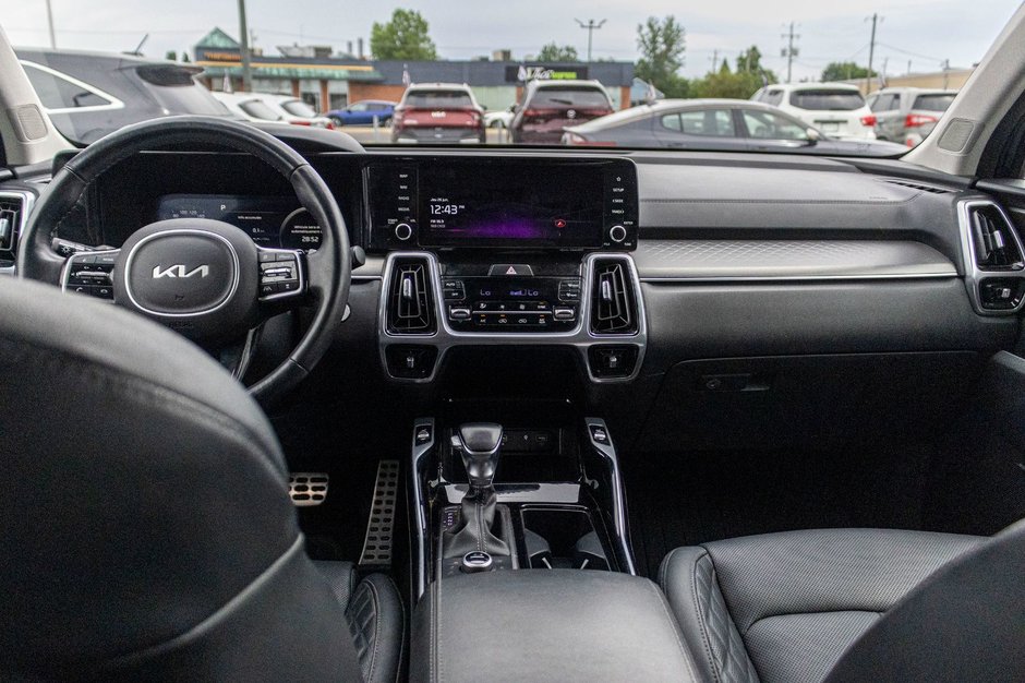 2023 Kia Sorento SX AWD 6 PASSAGERS NEW WINDSHIELD