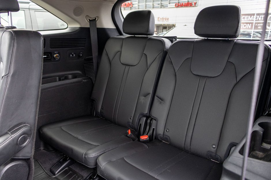 2023 Kia Sorento SX AWD 6 PASSAGERS NEW WINDSHIELD