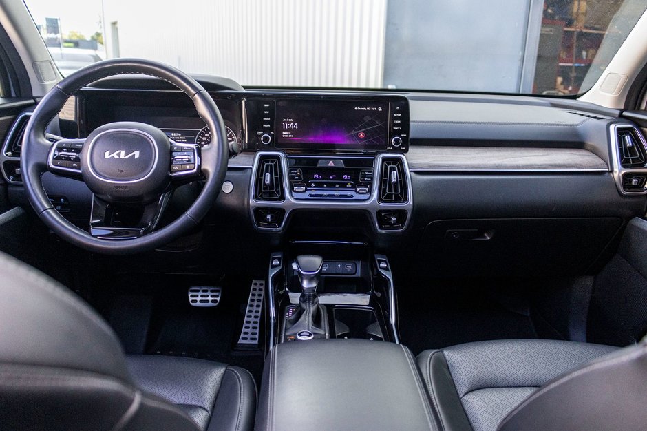 Kia Sorento EX+ AWD CUIR TOIT NAV BAS KILO 2023 1 PROPRIO PAS DE RECLAMATIOM AU CARFAX