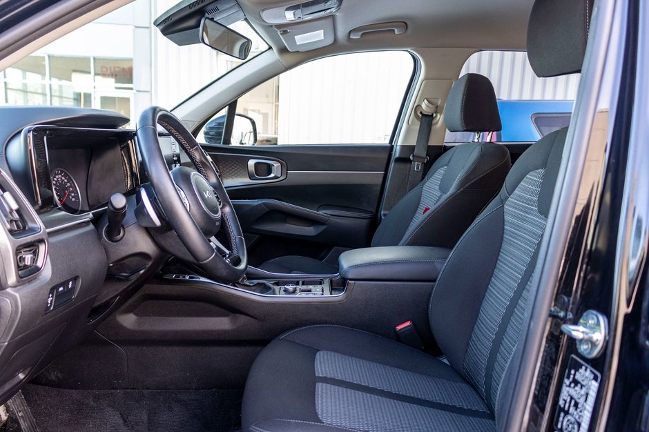 Kia Sorento X-LINE AWD NOIR BAS KILO 2023 1 PROPRIO PAS DE RECLAMATION AU CARFAX