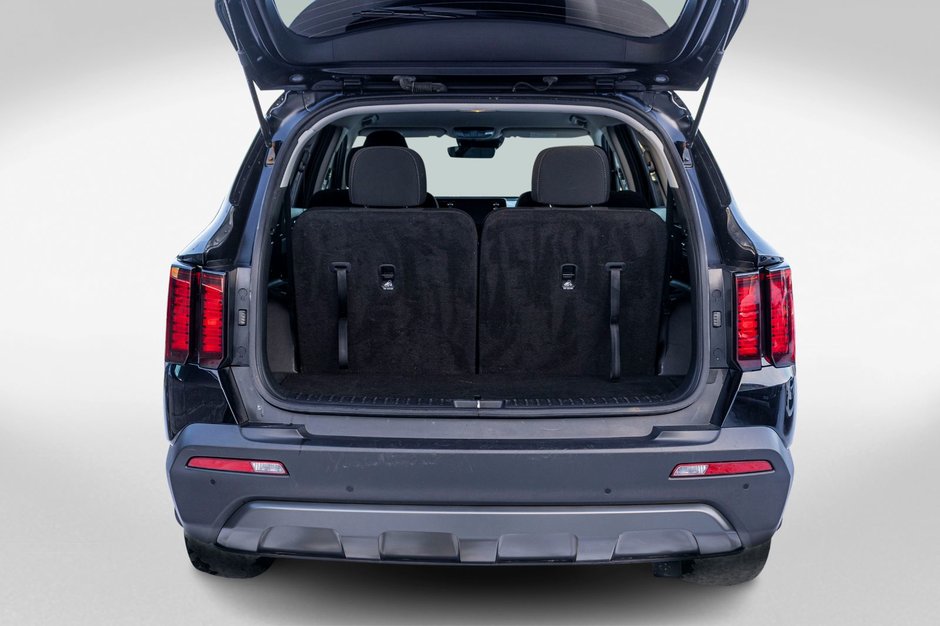 Kia Sorento X-LINE AWD NOIR BAS KILO 2023 1 PROPRIO PAS DE RECLAMATION AU CARFAX