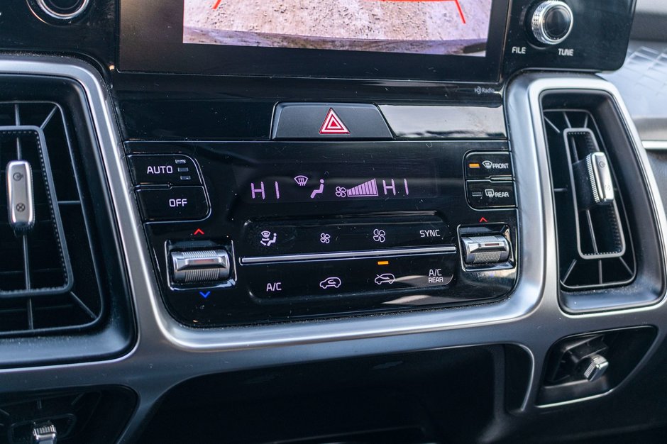 Kia Sorento X-LINE AWD NOIR BAS KILO 2023 1 PROPRIO PAS DE RECLAMATION AU CARFAX