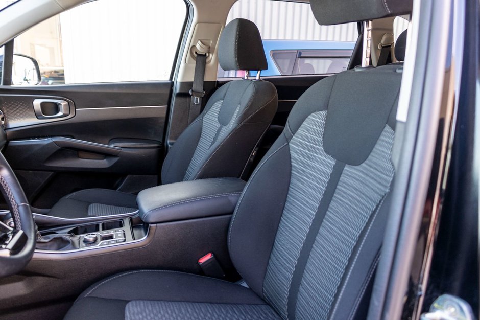 Kia Sorento X-LINE AWD NOIR BAS KILO 2023 1 PROPRIO PAS DE RECLAMATION AU CARFAX