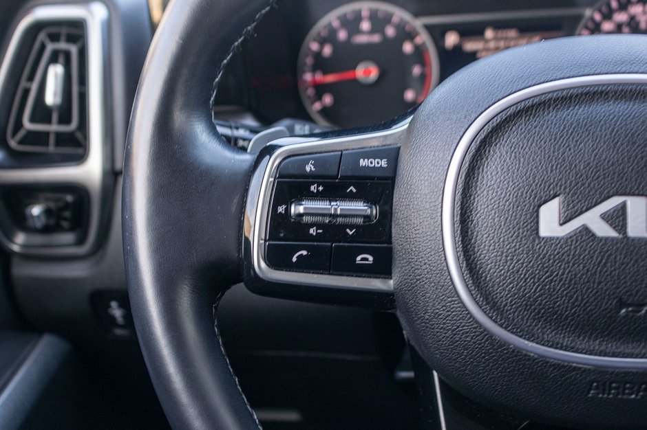 Kia Sorento X-LINE AWD NOIR BAS KILO 2023 1 PROPRIO PAS DE RECLAMATION AU CARFAX