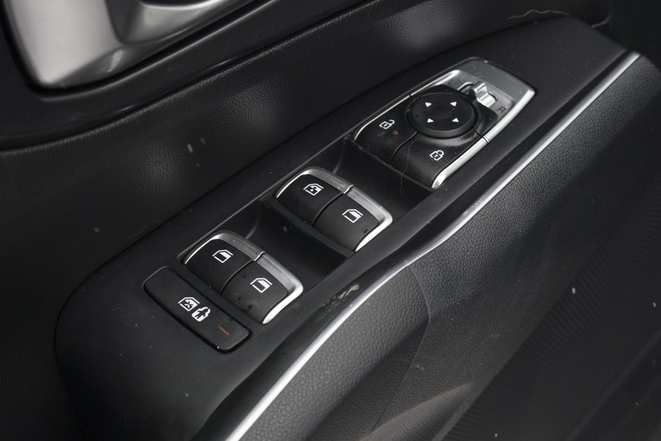 Kia SORENTO EX 2.5T AWD (PREM PAINT) EX AWD CUIR NOIR SUR NOIR 2024 1 PROPRIO PAS DE RECLAMATION AU CARFAX