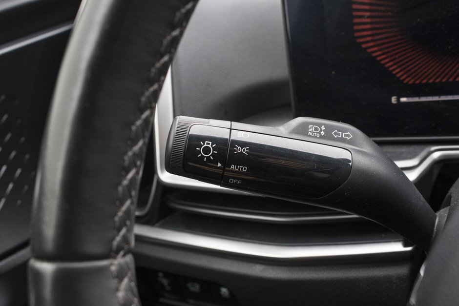 Kia SORENTO EX 2.5T AWD (PREM PAINT) EX AWD CUIR NOIR SUR NOIR 2024 1 PROPRIO PAS DE RECLAMATION AU CARFAX