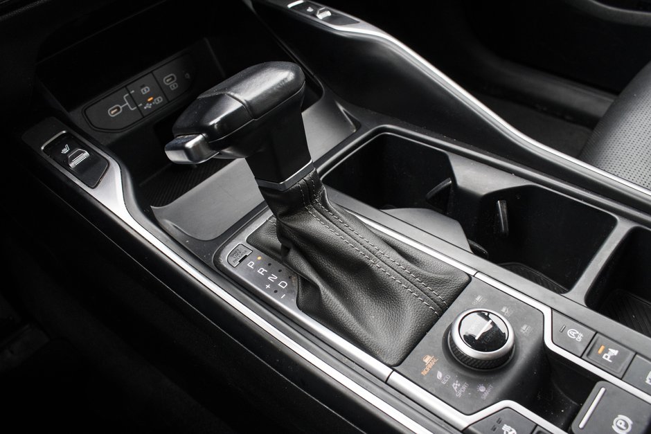 Kia SORENTO EX 2.5T AWD (PREM PAINT) EX AWD CUIR NOIR SUR NOIR 2024 1 PROPRIO PAS DE RECLAMATION AU CARFAX