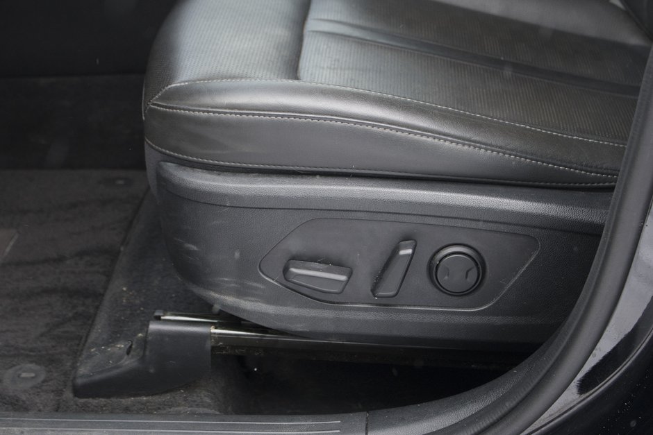 Kia SORENTO EX 2.5T AWD (PREM PAINT) EX AWD CUIR NOIR SUR NOIR 2024 1 PROPRIO PAS DE RECLAMATION AU CARFAX