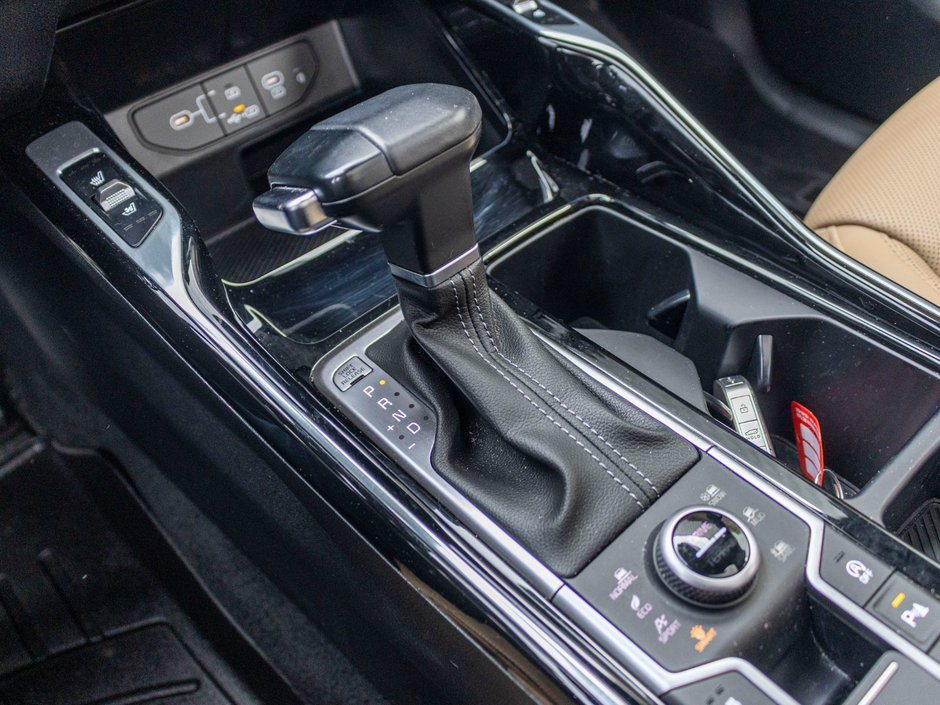 Kia Sorento X-PRO RARE AWD NOIR CUIR BRUN WOW 2024 PAS DE RECLAMATION AU CARFAX