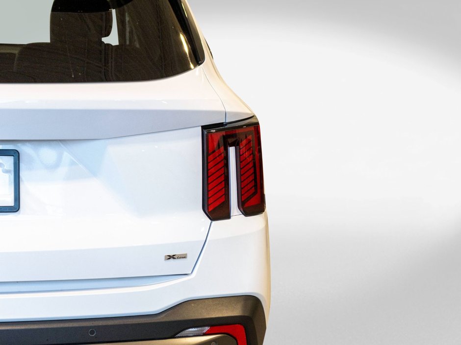 Kia Sorento X-LINE LIMITED AWD CUIR TOIT BLANC 2025 1 PROPRIO PAS DE RECLAMATION AU CARFAX
