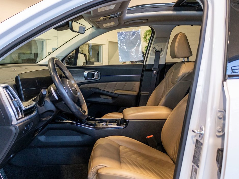 Kia Sorento X-LINE LIMITED AWD CUIR TOIT BLANC 2025 1 PROPRIO PAS DE RECLAMATION AU CARFAX