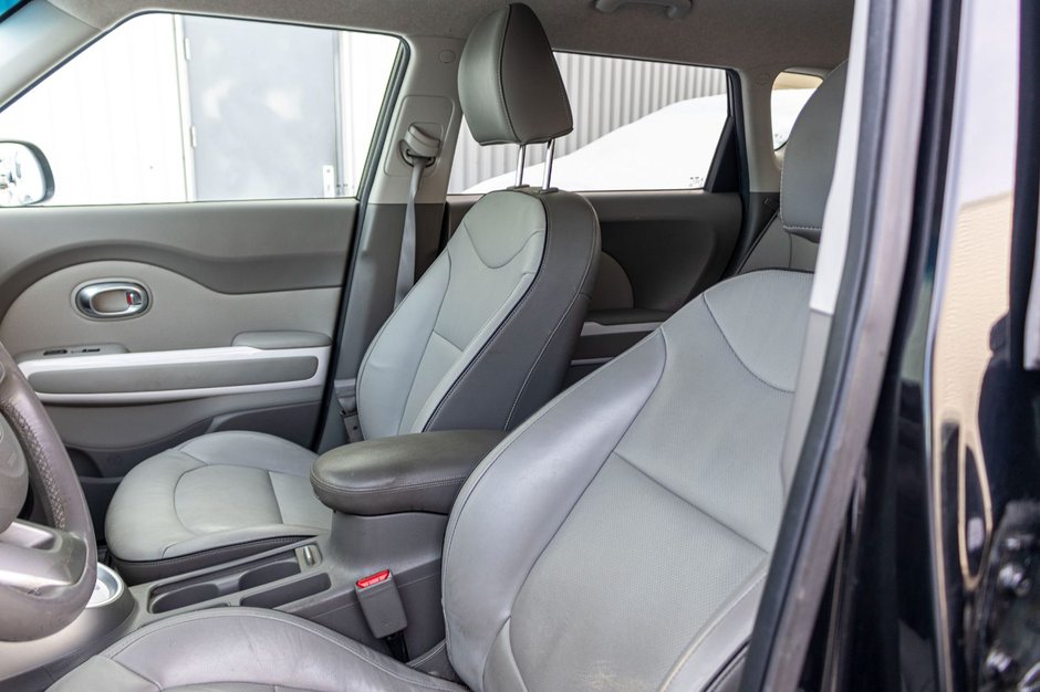 2017 Kia Soul EV LUXURY AUTOM NOIR NO CARFAX CLAIM