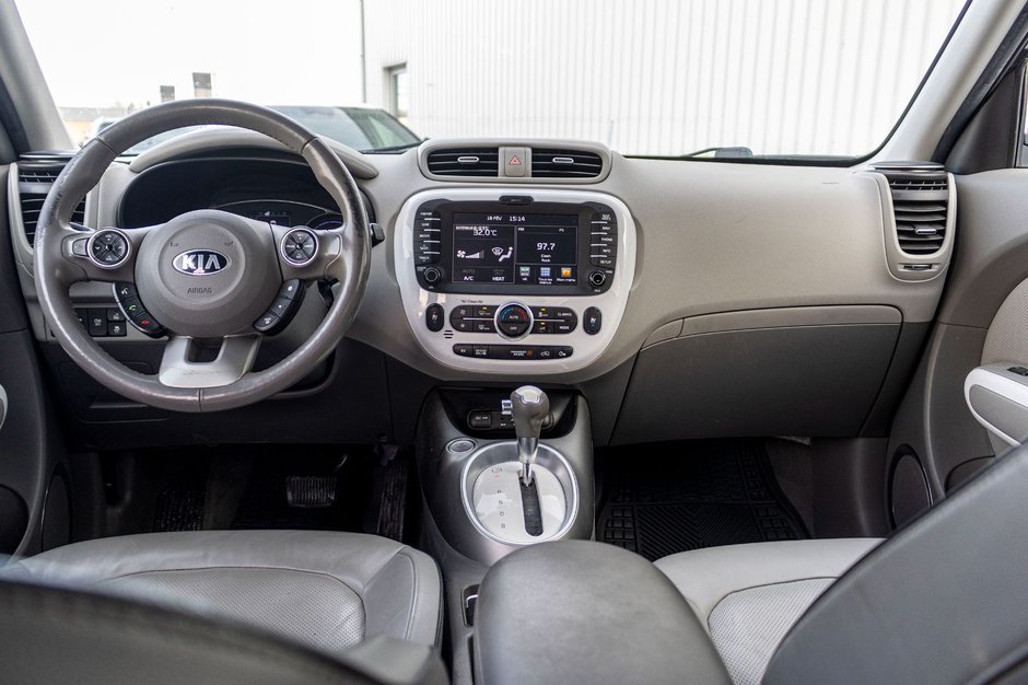 2017 Kia Soul EV LUXURY AUTOM NOIR NO CARFAX CLAIM