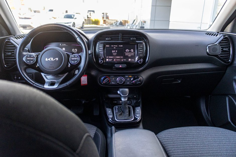 Kia Soul EX AUTOM A/C CAMERA BAS KILO 2023 1 PROPRIO PAS DE RECLAMATION AU CARFAX