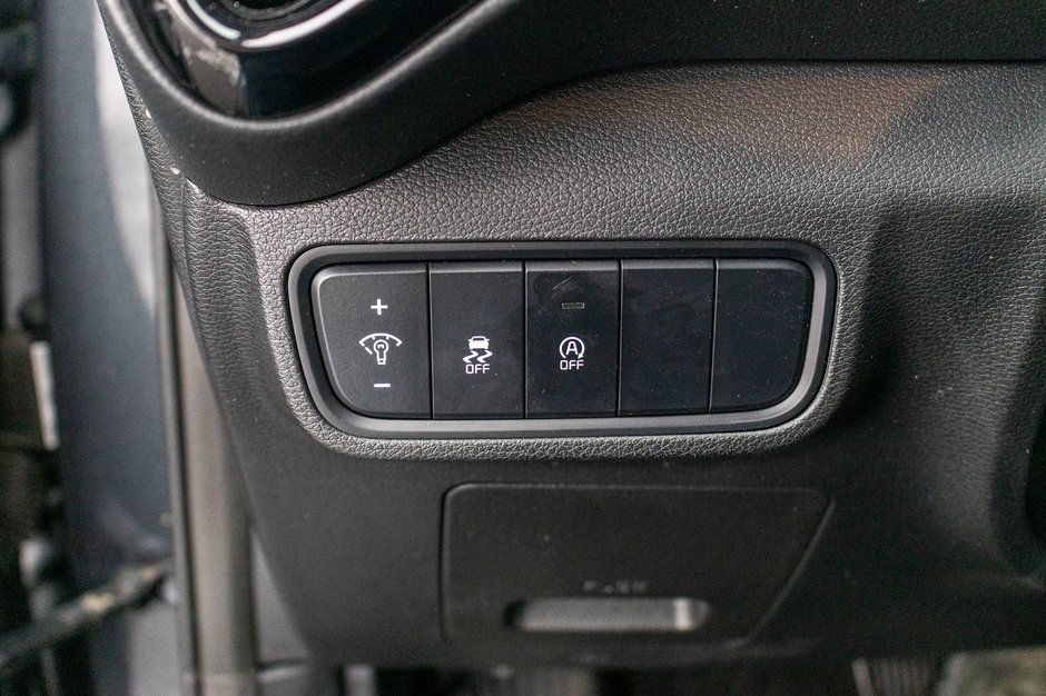 2023 Kia SOUL 2.0L EX IVT (PREMIUM PAINT) EX AUTOM A/C CAMERA BAS KILO 1 OWNER NO CARFAX CLAIM