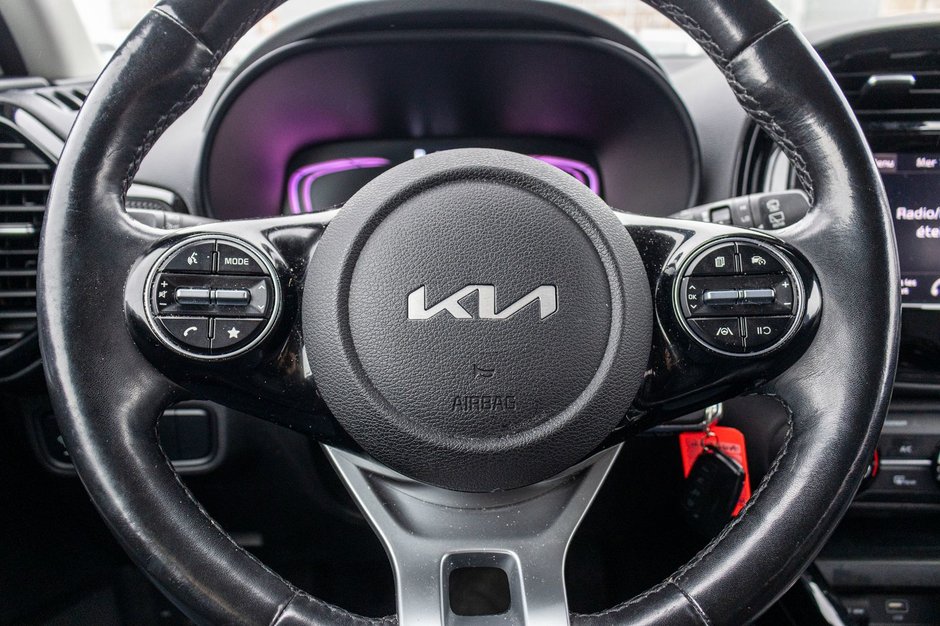 2023 Kia SOUL 2.0L EX IVT (PREMIUM PAINT) EX AUTOM A/C CAMERA BAS KILO 1 OWNER NO CARFAX CLAIM