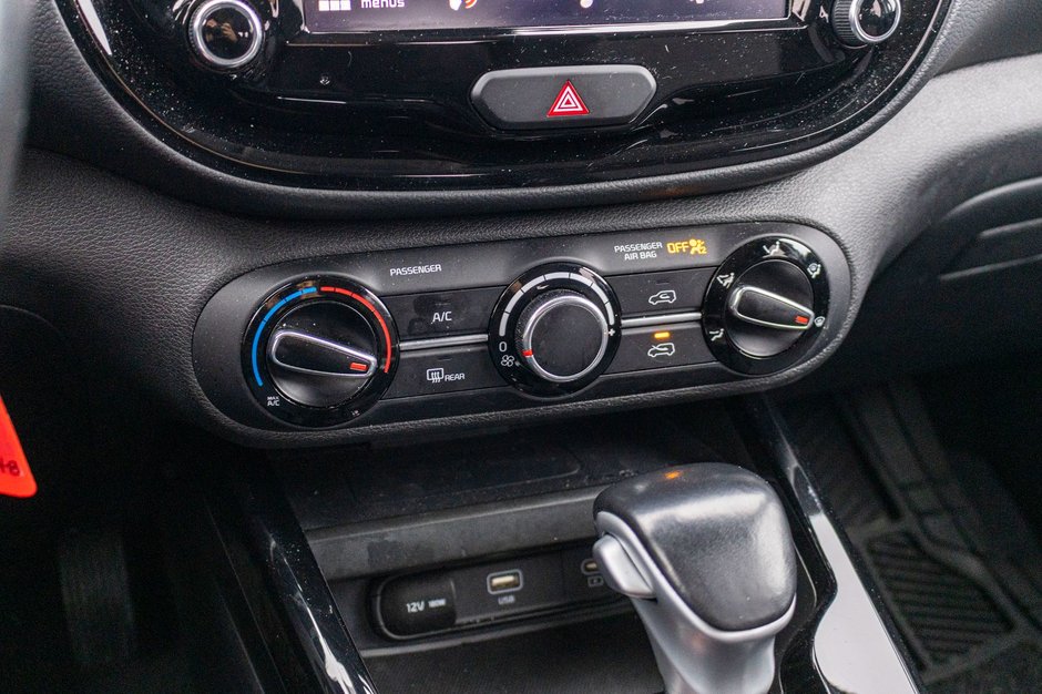 2023 Kia SOUL 2.0L EX IVT (PREMIUM PAINT) EX AUTOM A/C CAMERA BAS KILO 1 OWNER NO CARFAX CLAIM