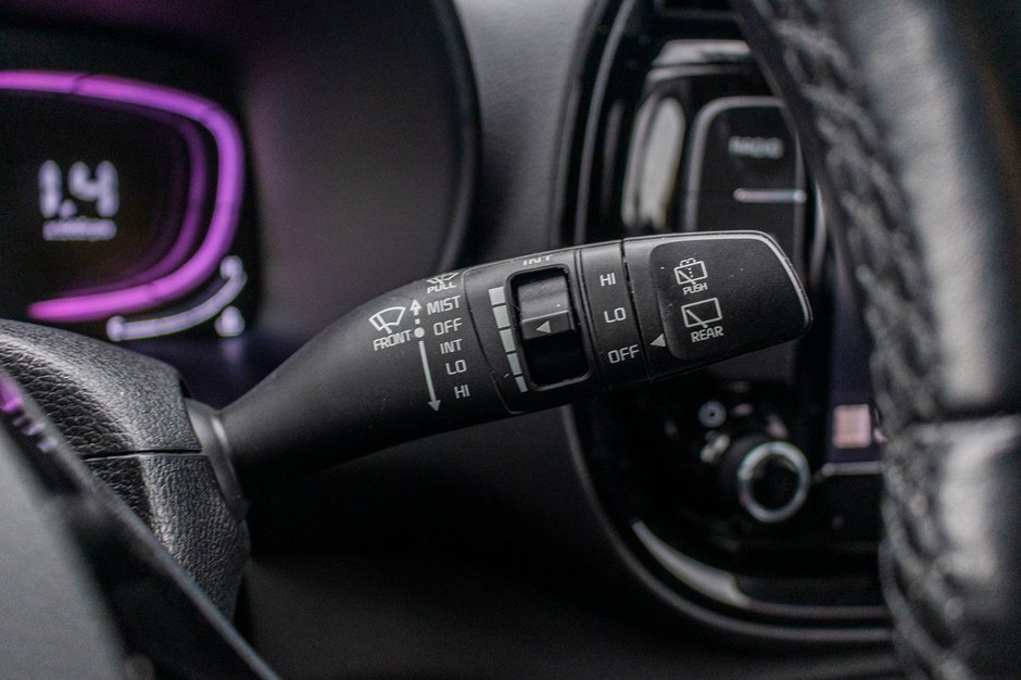 2023 Kia SOUL 2.0L EX IVT (PREMIUM PAINT) EX AUTOM A/C CAMERA BAS KILO 1 OWNER NO CARFAX CLAIM