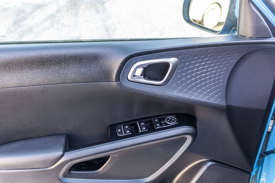 2024 Kia Soul EX AUTOM BLEUE 6857KM WOW RARE 1 OWNER NO CARAFX CLAIM