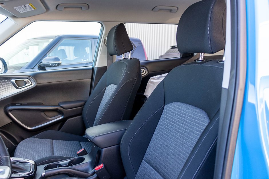 2024 Kia Soul EX AUTOM BLEUE 6857KM WOW RARE 1 OWNER NO CARAFX CLAIM