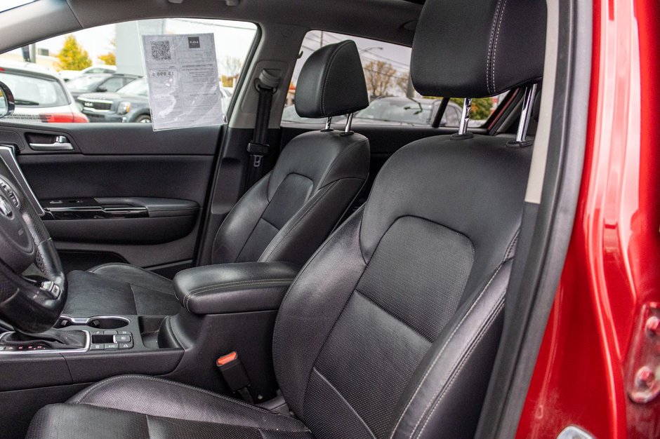 Kia Sportage SX TURBO CUIR TOIT NAV 2017 PAS DE RECLAMATION AU CARFAX