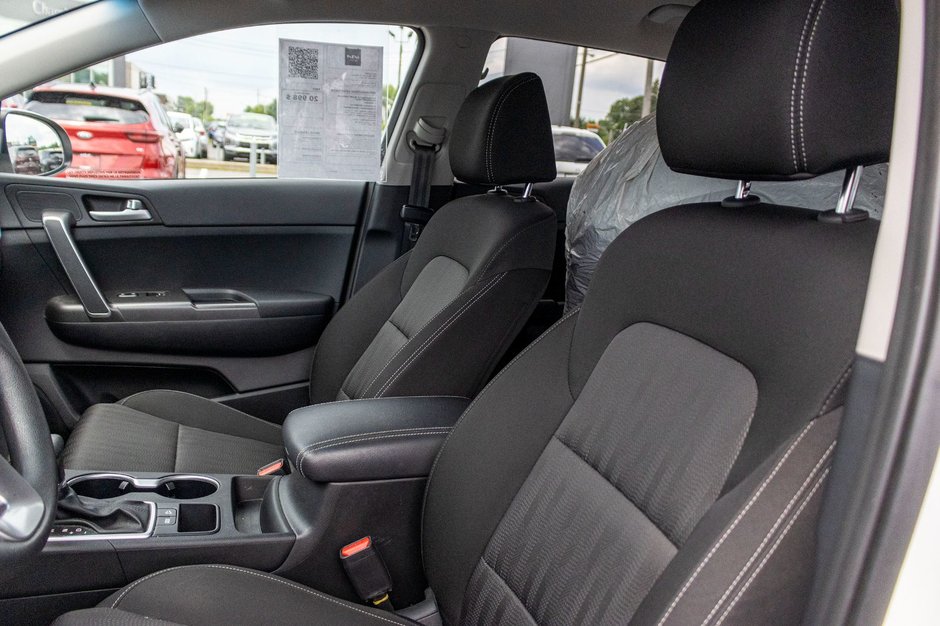 Kia Sportage LX BLANC 68856KM SEULEMENT 2021 1 PROPRIO