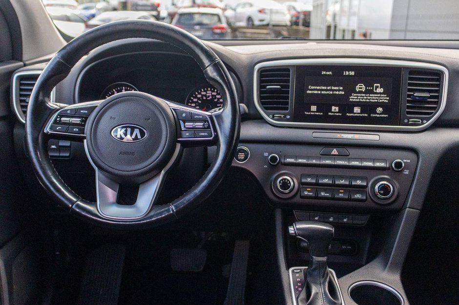 Kia Sportage EX TOIT AWD BLANC 55825KM 2022 1 PROPRIO PAS DE RECLAMATION AU CARFAX