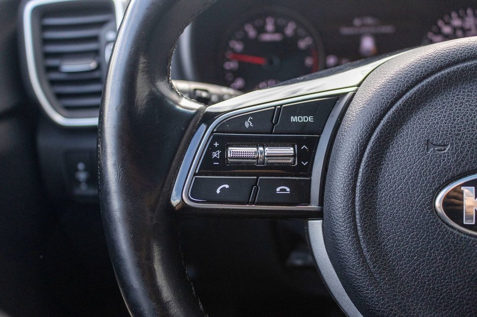 Kia Sportage EX TOIT AWD BLANC 55825KM 2022 1 PROPRIO PAS DE RECLAMATION AU CARFAX