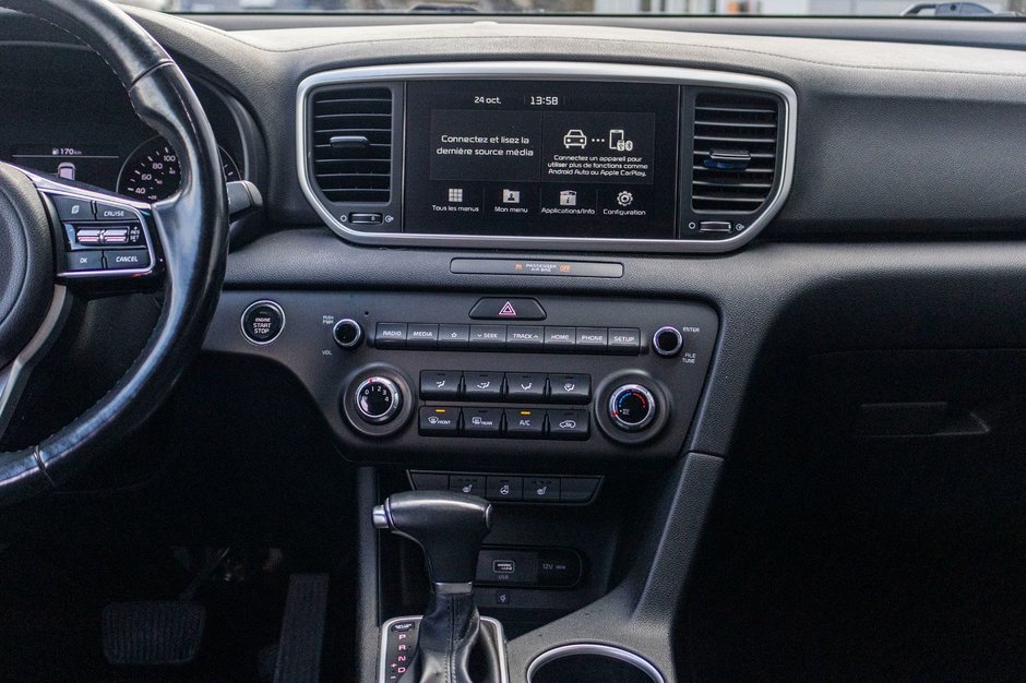 Kia Sportage EX TOIT AWD BLANC 55825KM 2022 1 PROPRIO PAS DE RECLAMATION AU CARFAX