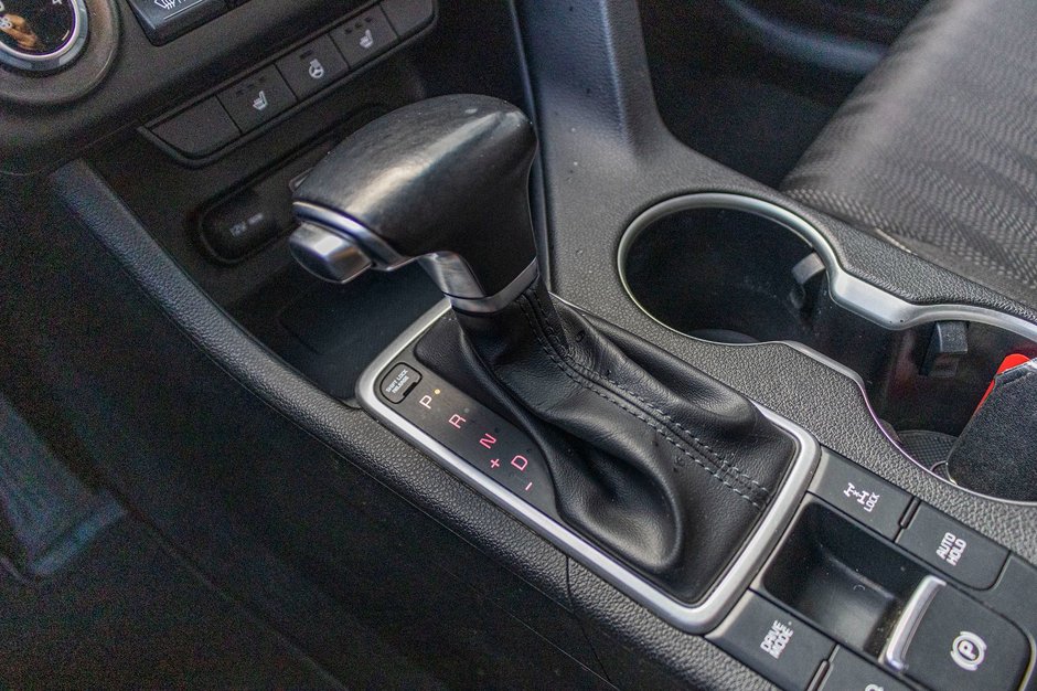 Kia Sportage EX TOIT AWD BLANC 55825KM 2022 1 PROPRIO PAS DE RECLAMATION AU CARFAX