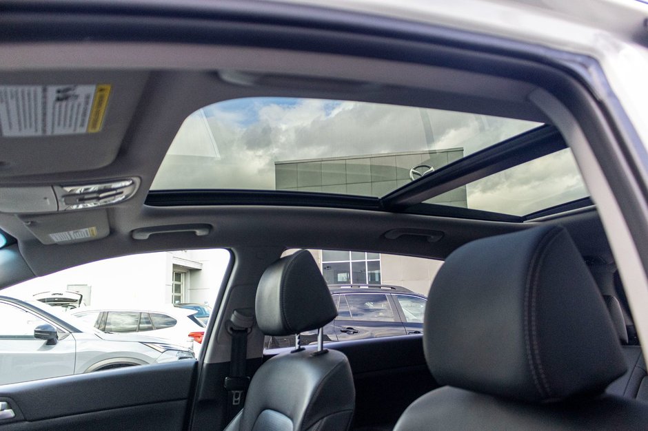 Kia Sportage EX PREMIUM S AWD CUIR TOIT BLANC 2022 1 PROPRIO