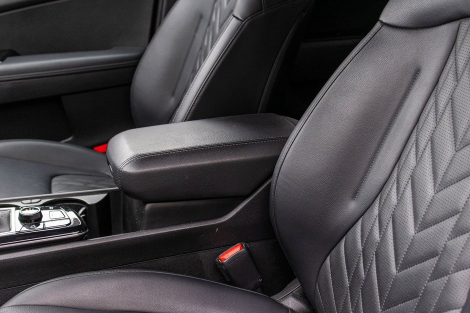 Kia Sportage X-LINE AWD CUIR 33360KM WOW 2023