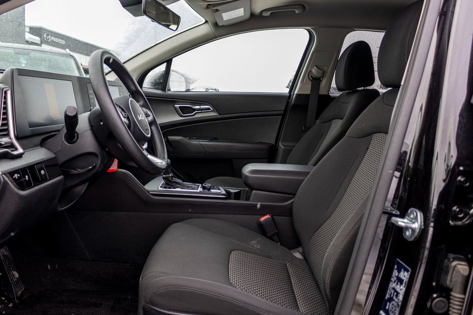 Kia Sportage LX AWD NOIR 18462KM 2023 PAS DE RECLAMATION AU CARFAX