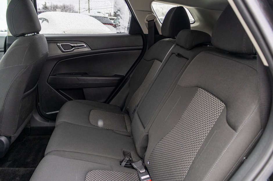 Kia Sportage LX AWD NOIR 18462KM 2023 PAS DE RECLAMATION AU CARFAX