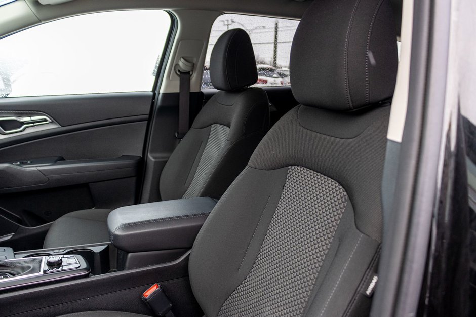 Kia Sportage LX AWD NOIR 18462KM 2023 PAS DE RECLAMATION AU CARFAX