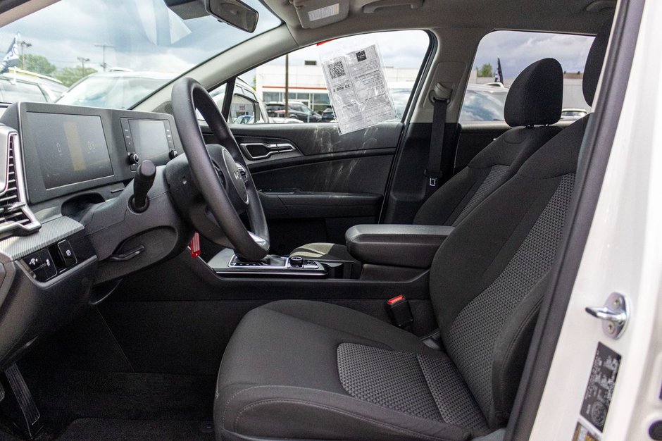 Kia Sportage LX AWD BLANC 2275KM 2024 PAS DE RECLAMATION AU CARFAX