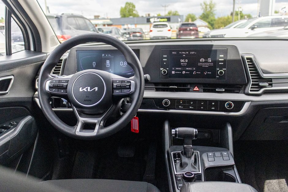 Kia Sportage LX AWD BLANC 2275KM 2024 PAS DE RECLAMATION AU CARFAX