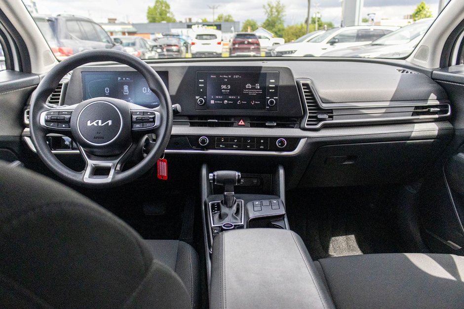 Kia Sportage LX AWD BLANC 2275KM 2024 PAS DE RECLAMATION AU CARFAX