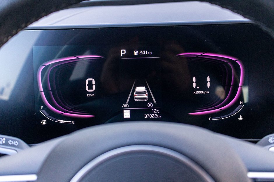 Kia Sportage EX AWD BLANC CUIR TOIT NAV 38001KM 2024 1 PROPRIO PAS DE RECLAMATION AU CARFAX