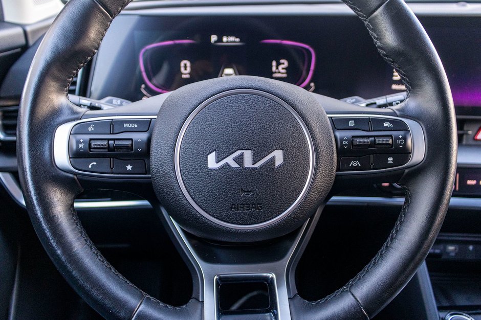 Kia Sportage EX AWD BLANC CUIR TOIT NAV 38001KM 2024 1 PROPRIO PAS DE RECLAMATION AU CARFAX