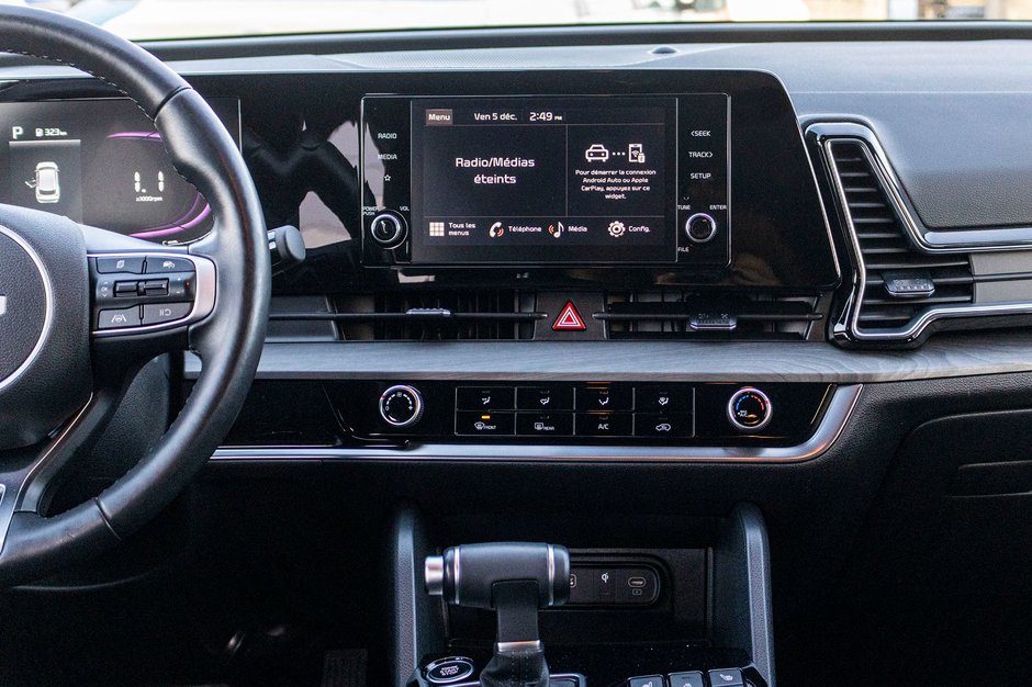 Kia Sportage X-LINE AWD GRIS CUIR NOIR 14564KM WOW 2024 1 PROPRIO PAS DE RECLAMATION AU CARFAX