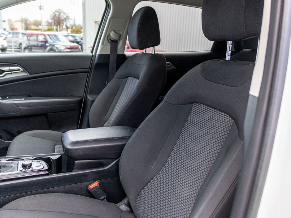 Kia Sportage LX AWD BLANC BAS KILO 2024 PAS DE RECLAMATION AU CARFAX